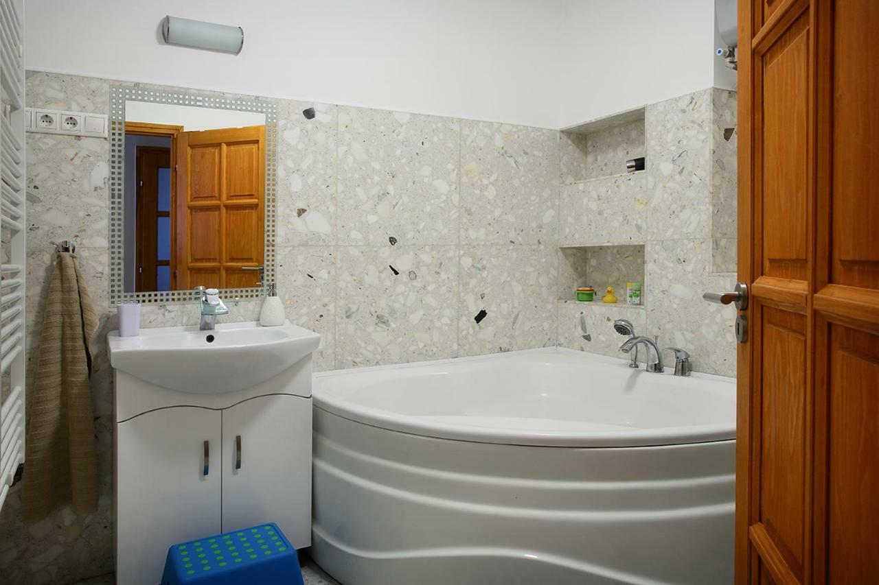 Ecomfort Apartment แก็ชแกเมต ภายนอก รูปภาพ